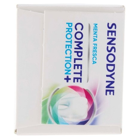 Sensodyne Dentifricio Complete Protection + Denti Sensibili Gengive Sane Alito Fresco 75 ml